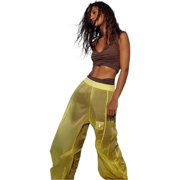 New Free People FP Movement Pale Yellow High Tides Sheer Flowy Joggers Pants XS - Picture 1 of 7